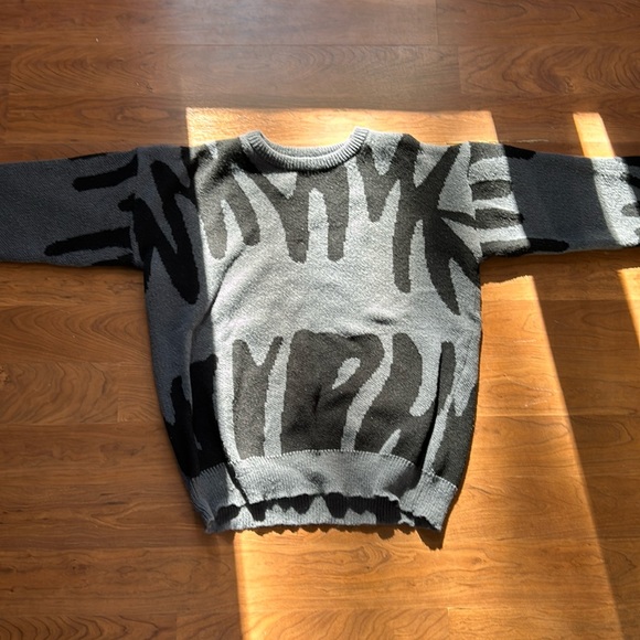Shein Graphic Pattern Sweater - Picture 1 of 3